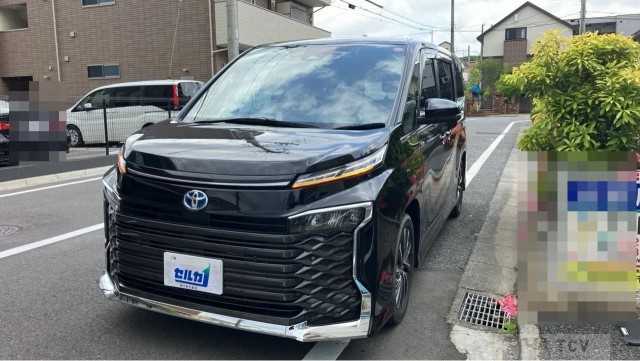 2024 Toyota Voxy