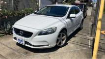 2015 Volvo V40