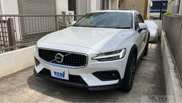 2023 Volvo V60