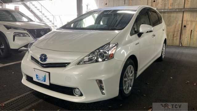 2012 Toyota PRIUS α