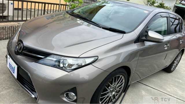 2012 Toyota Auris