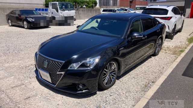 2014 Toyota Crown Hybrid