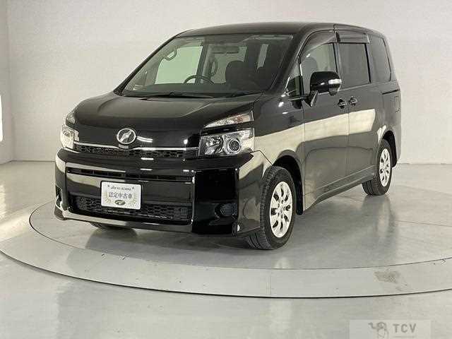 2013 Toyota Voxy