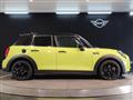 2022 BMW MINI