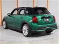 2022 BMW MINI