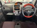 2010 Mitsubishi Toppo
