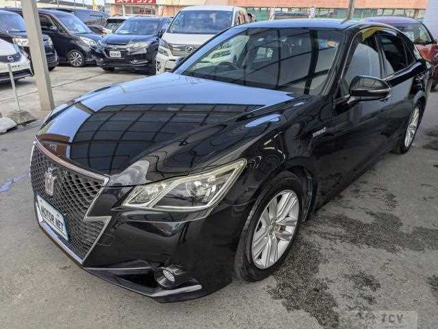 2013 Toyota Crown Hybrid