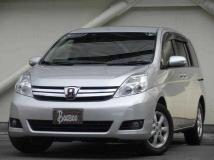 2011 Toyota Isis