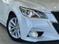 2013 Toyota Crown Hybrid