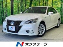 2013 Toyota Crown Hybrid