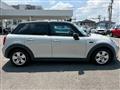 2019 BMW MINI