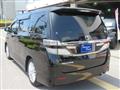 2013 Toyota Vellfire
