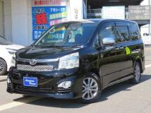 2013 Toyota Voxy