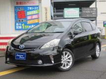 2013 Toyota PRIUS α