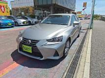 2019 Lexus IS