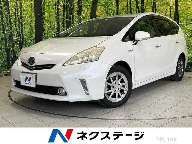 2013 Toyota PRIUS α