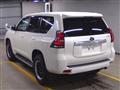 2022 Toyota Land Cruiser Prado