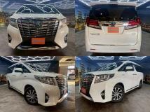 2015 Toyota Alphard Hybrid