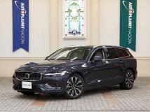 2025 Volvo V60