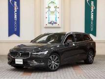 2022 Volvo V60
