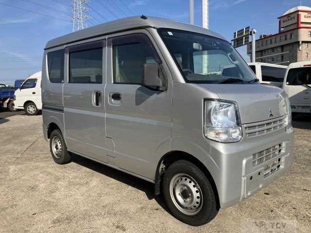 2018 Mitsubishi Minicab Van
