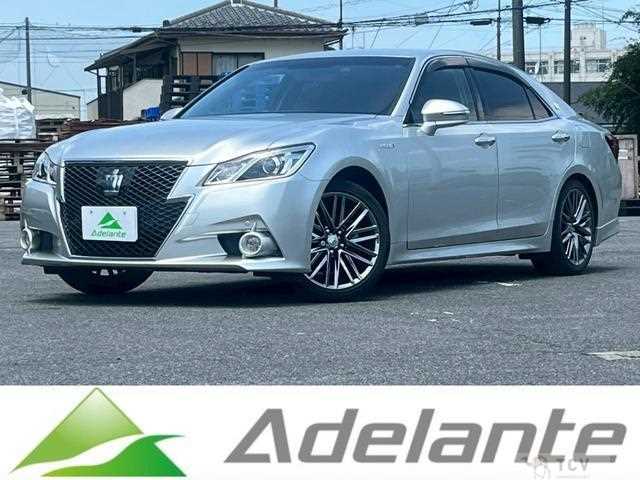 2014 Toyota Crown Hybrid