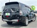 2015 Mitsubishi Pajero