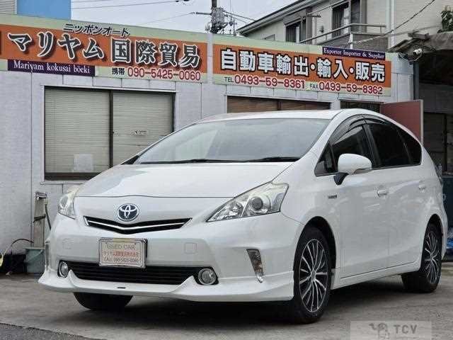 2013 Toyota PRIUS α