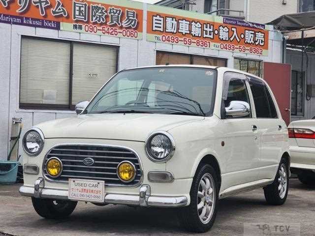 2002 Daihatsu Miragino