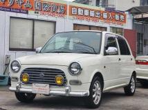2002 Daihatsu Miragino