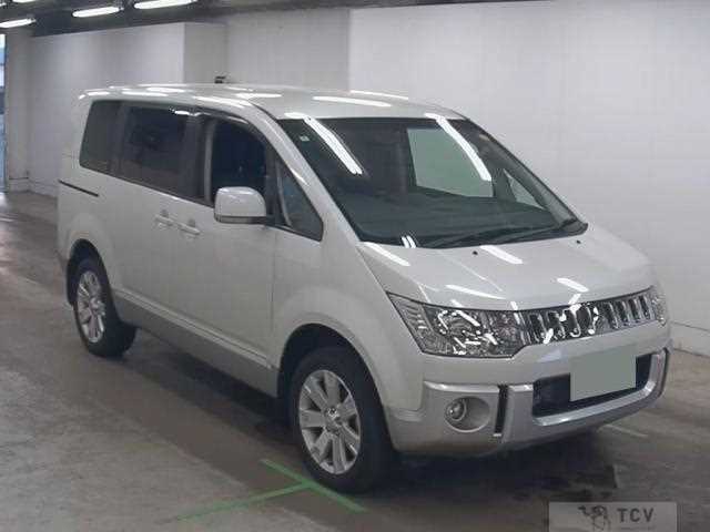 2018 Mitsubishi Delica D5