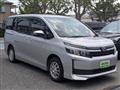2017 Toyota Voxy