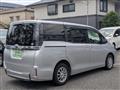 2017 Toyota Voxy
