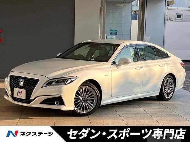 2018 Toyota Crown Hybrid