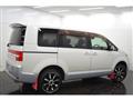 2008 Mitsubishi Delica D5