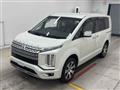 2021 Mitsubishi Delica D5