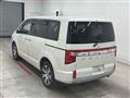 2021 Mitsubishi Delica D5