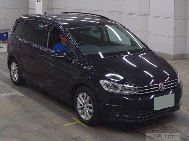 2016 Volkswagen Golf Touran