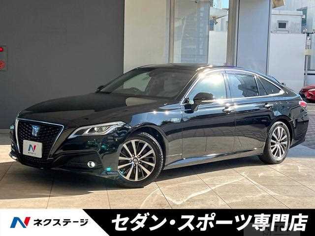 2020 Toyota Crown Hybrid