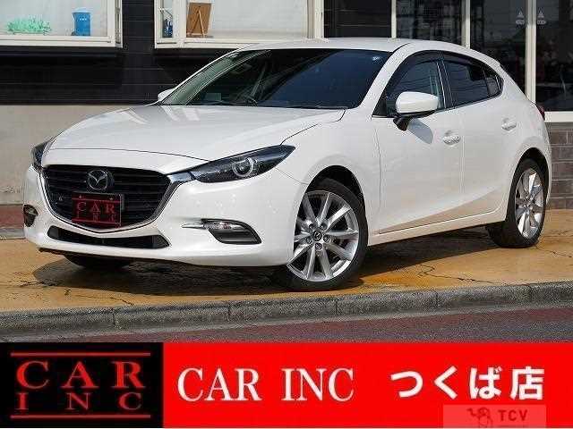 2017 Mazda Axela
