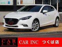 2017 Mazda Axela