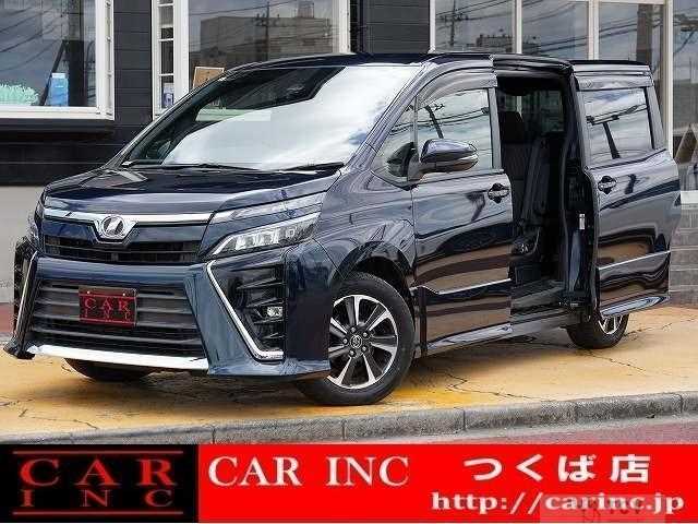 2017 Toyota Voxy