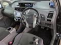 2013 Toyota PRIUS α