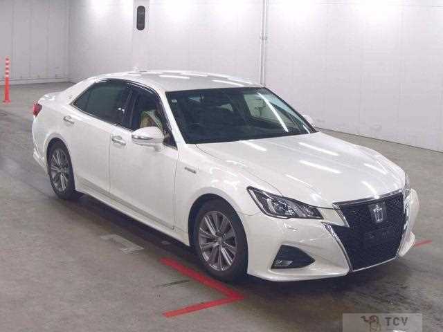 2015 Toyota Crown Hybrid