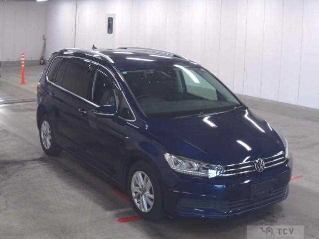 2021 Volkswagen Golf Touran