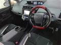 2016 Toyota PRIUS α