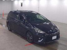 2016 Toyota PRIUS α