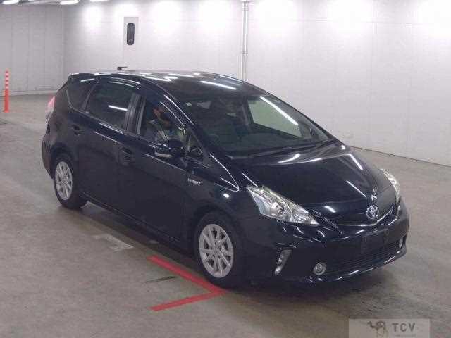 2013 Toyota PRIUS α