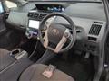 2013 Toyota PRIUS α