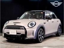 2022 BMW MINI